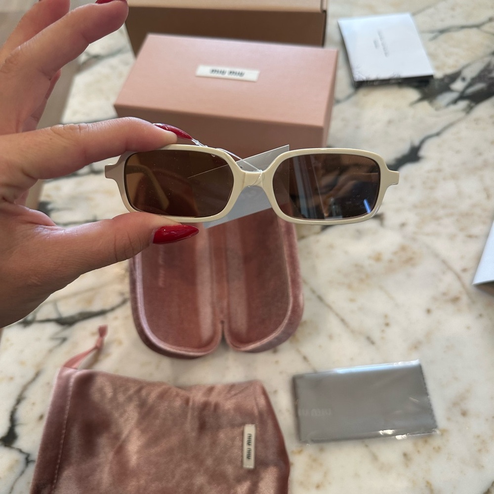 Miu Miu Women's Sunglasses (Model: OMU 11ZS) - Picture 4 of 6